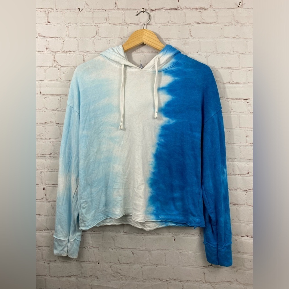 Le Verde Hoodie Womens Size Medium Blue & White Tie Dye Long Sleeve